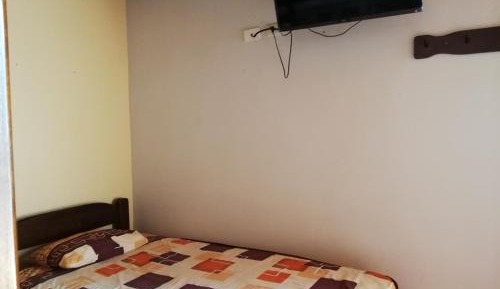Economy Quadruple Room with Shared Bathroom