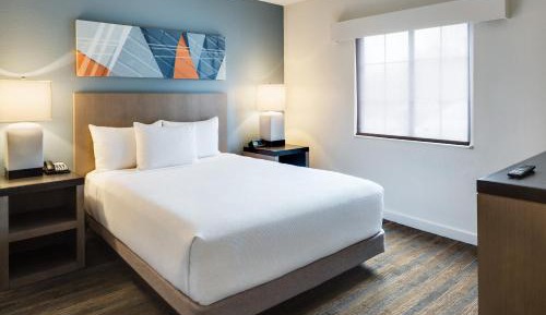 Queen Room with Accessible Tub - Disability Access