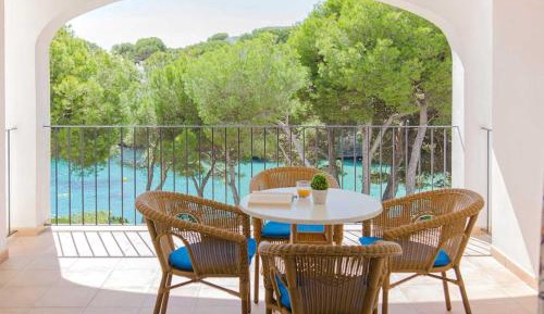 Two Bedrooms Villa with Sea View (4 Adults + 2 Children) 