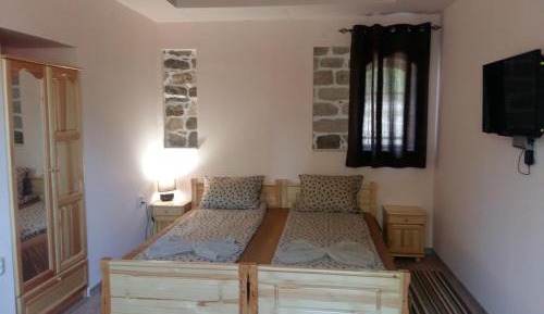 Double or Twin Room with Bathroom