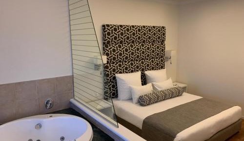 Double Room with Spa Bath