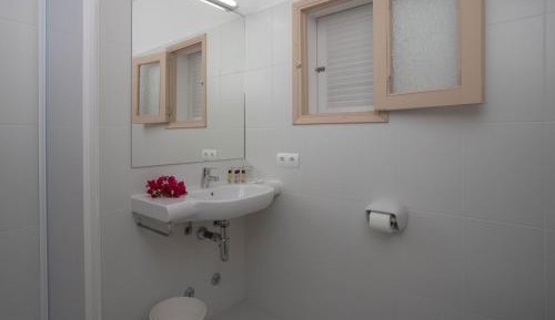 Deluxe King Room with Sea View