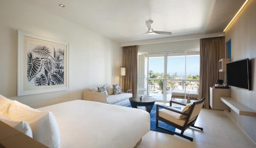 Junior King Suite with Ocean View