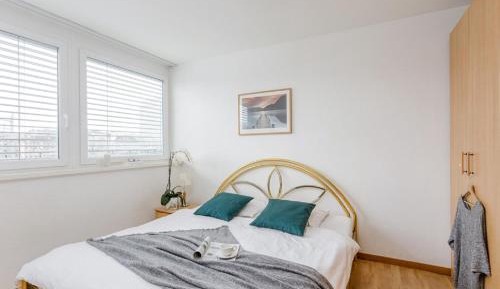 One-Bedroom Deluxe Apartment (2 Adults)