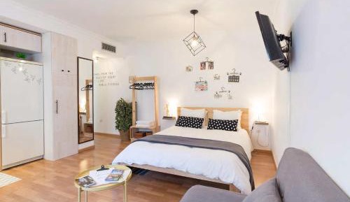 Studio Apartment