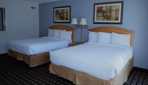 Queen Room with Two Queen Beds - Non-Smoking