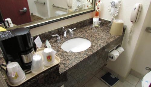 Deluxe Queen Room with Two Queen Beds -Disability Access - Non-Smoking