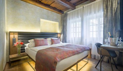 Deluxe Quadruple Room with Two Bedrooms