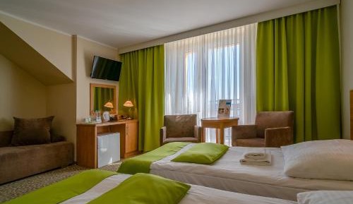 Standard Twin Room with Sofa