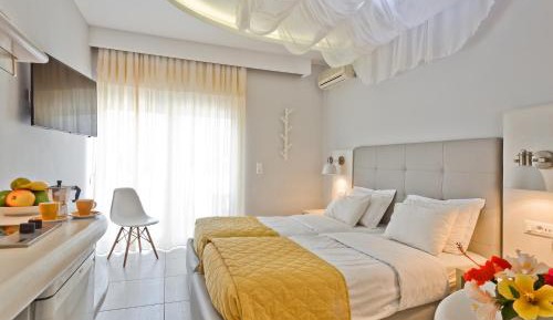 Studio (2 Adults)