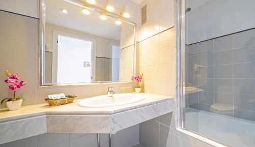 Twin Room with Terrace