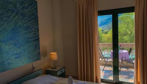 Triple Room with River View