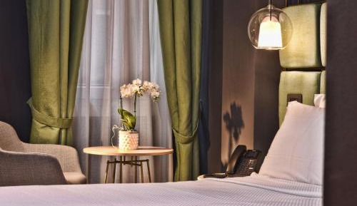 Comfort Double or Twin Room with Canal View