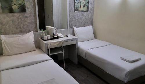 Superior Twin Room (no window)