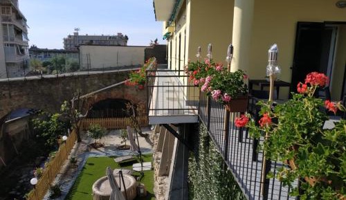 Deluxe Double or Twin Room with Garden View