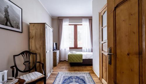 Large Single Room