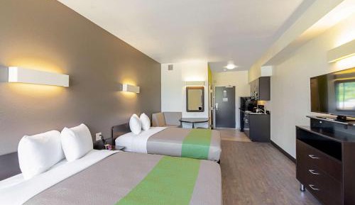 Deluxe Quadruple Room - Non-Smoking