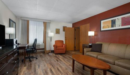 Two-Bedroom Suite -  Non-Smoking