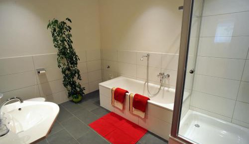 Apartment (5 Adults)