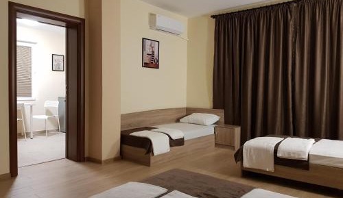 Family Apartment (3 single beds & 1 sofa bed)