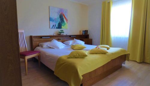 One-Bedroom Apartment with Terrace