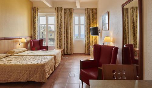 Studio Apartment with Sea View