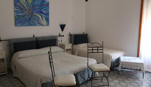Quadruple Room with Private Bathroom