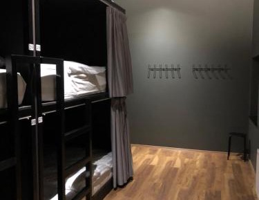  Double Bed in 4-Bed Mixed Dormitory Room