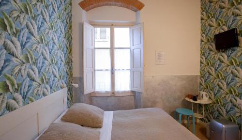Single Room with Private External Bathroom
