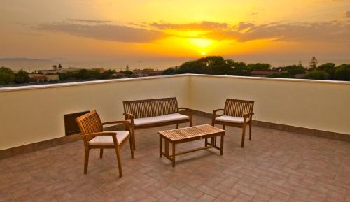 Quadruple Room with Private Bathroom