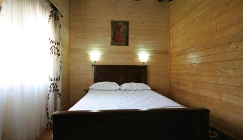 Family Room (2 Adults + 2 Children)
