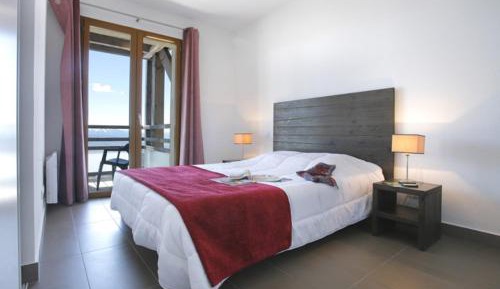 Comfort Two-Bedroom Apartment (8 Adults)