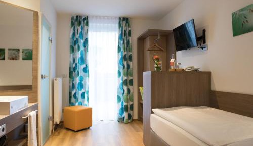 Small Single Room