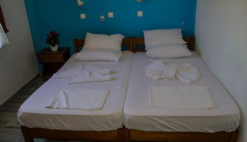 Studio with Sea View (2 Adults)