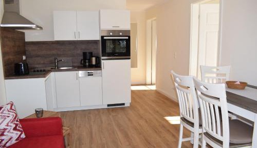 Apartment with Terrace on Lower Ground Floor