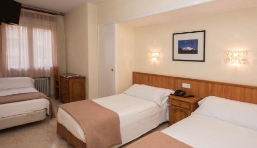 Triple Room (2 Adults + 1 Child)