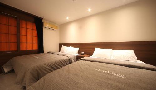 Deluxe Queen Room with Two Queen Beds