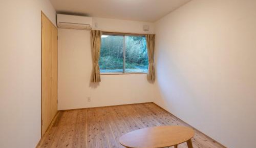 Economy Twin Room