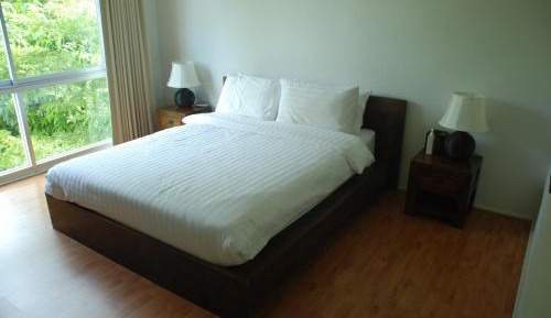Deluxe Two-Bedroom Duplex with Sea View