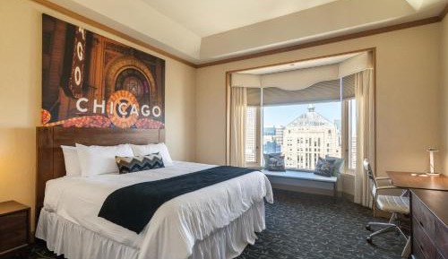Deluxe King Room
