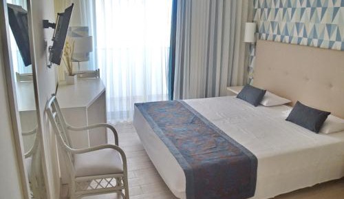 Superior Double or Twin Room with City View