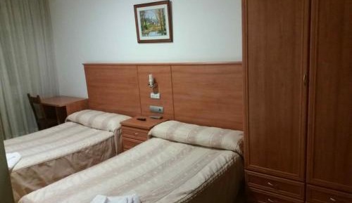 Double or Twin Room with Bathroom
