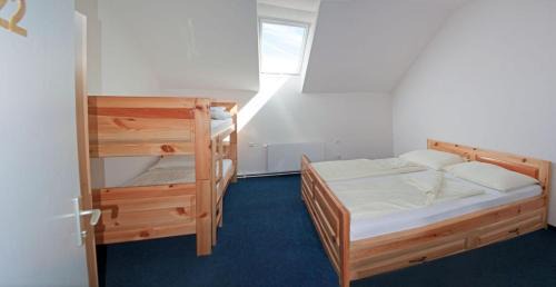 Quadruple Room with Shared Bathroom