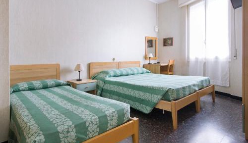 Standard Triple Room with Mountain View