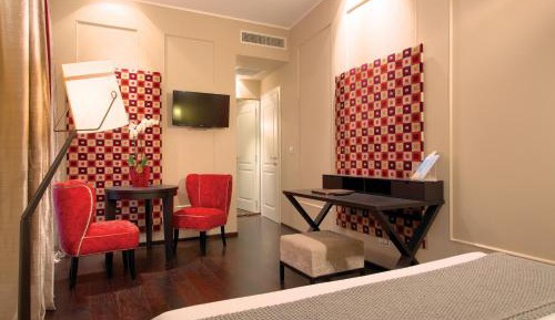 Deluxe Double or Twin Room