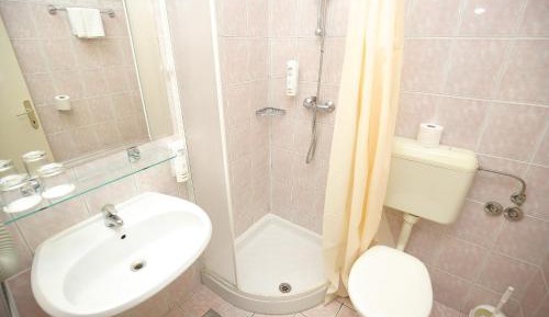 Economy Double or Twin Room