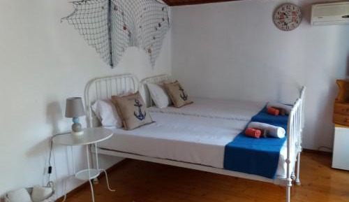 Standard Twin Room with Private External Bathroom