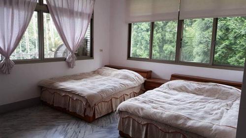Quadruple Room with Private Bathroom