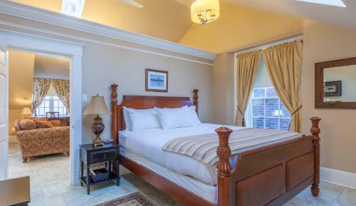 One-Bedroom Suite