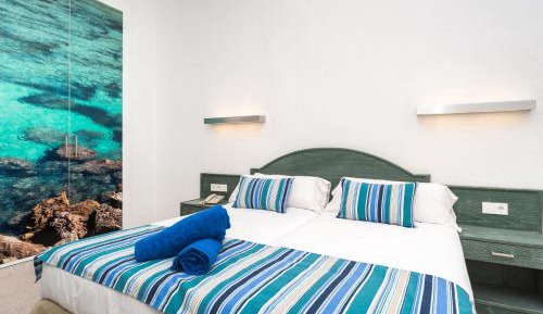 Double Room (1 Adult + 1 Child)